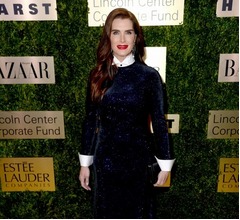 ブルック・シールズ「口から泡吹いて真っ青に」大発作で救急搬送