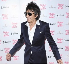 R・ストーンズのロニー・ウッドが肺がん告白