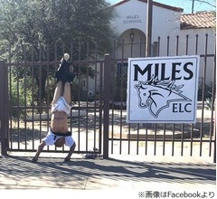 門に引っかかり&ldquo;吊された&rdquo;泥棒、逃走失敗