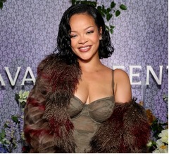 リアーナ、&ldquo;おでこ&rdquo;呼ばわりされ反撃「私をそんな呼び方するほどあんたは可愛くないよ！」