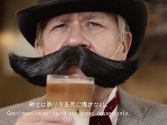 カフェラテを3倍楽しめるヒゲ、AGFがヒゲ型ウェアラブルデバイス開発。