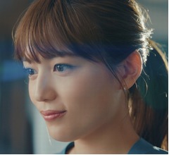 川口春奈、新CMで&ldquo;熊谷組社員&rdquo;を熱演