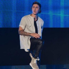 J・ビーバーにチョークホールド、フェス会場入場時に警備員が止める。