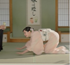 広瀬すずがマック新CMで驚異的な動き、ナイツ唖然「まるでネコ科の動物のよう&hellip;」