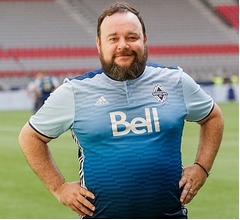 &ldquo;米ドラマで活躍の俳優&rdquo;48歳で死去、共演者ら追悼