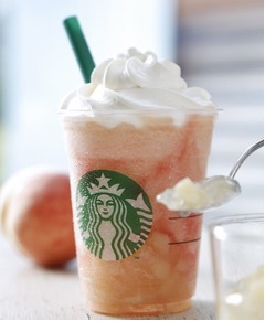 &ldquo;桃感&rdquo;たっぷりの贅沢フラペ、丸かじりしたかのようにフルーティー。