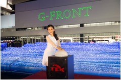 押切もえが初の大井競馬場へ、広くてキレイ「女心わかってますね」。