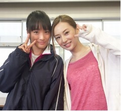 大友花恋が&ldquo;同一人物役&rdquo;北川景子と2ショット