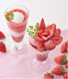 希少品種&ldquo;女王&rdquo;苺のデザート、コージーコーナーが店舗限定で発売。