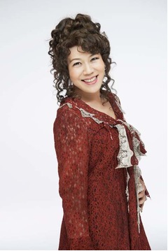 青木さやかがミュージカル挑戦、「アニー」でC・ディアスも演じた役。