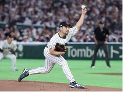 力投する菊池　野球