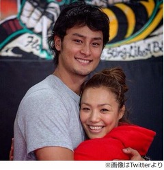 ダルビッシュが山本聖子と交際宣言、Twitterにツーショット写真公開。
