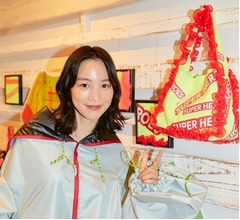 のん「私の芸能活動はティーン誌のモデルから」初のファッション関係の賞喜ぶ