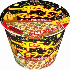 一平ちゃんのマヨ入りラーメン、「夜店の焼そば」シリーズの姉妹品。