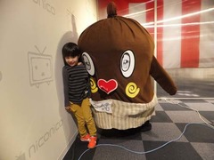 ねば〜る君が初めての壁ドン、ファンに好評も「二度とやらないネバ〜」。