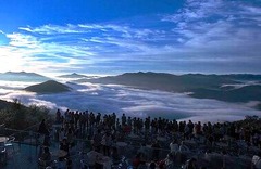 「雲海テラス」利用10万人突破、北海道トマムの壮大な自然イベント。