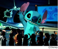7月17日にTDL新アトラクション、「スティッチ」と&ldquo;交信&rdquo;を体験。