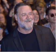 ラッセル・クロウ、自分に似せた&ldquo;ニセモノ&rdquo;のAI動画広告を非難