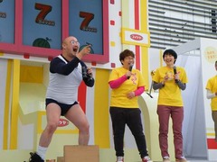 ハリセン春菜は夜ポテチと炭酸、暴食豪語も軽い「ポテのん」気に入る。