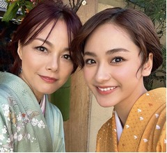 平祐奈＆相川七瀬、&ldquo;着物美人&rdquo;2ショット披露
