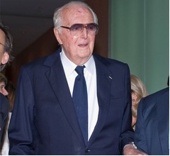 ファッション界の重鎮、ジバンシィが死去