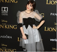 米女優が&ldquo;幽霊遭遇&rdquo;の恐怖語る「『この地獄から助けて』って感じだった」