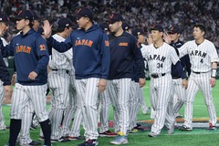 喜ぶ日本代表ナイン　野球