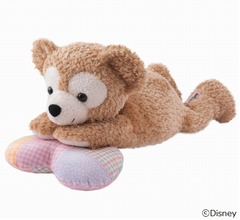 ダッフィーのキュートな抱き枕