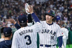 祝福される大谷　野球