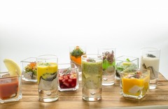 気軽に&ldquo;牡蠣と出会える&rdquo;場所、カフェ感覚のオイスターバー誕生。