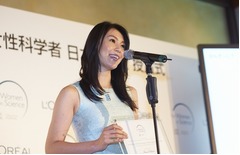 飢餓問題や国連WFP活動に取り組む知花くらら、功績評価され受賞。