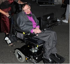 ホーキング博士が死去、家族が声明