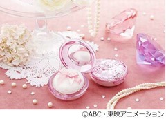 プリキュア初の&ldquo;大人化粧品&rdquo;、フェイスパウダーはコーセーが開発。