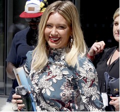 ヒラリー・ダフが新恋人の存在を認めた？