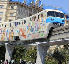 ディズニーリゾートラインにTDR35周年記念車両