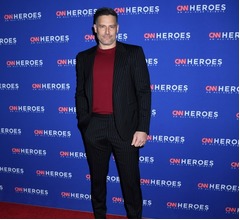 自作マンガ贈ってくれたファンに&ldquo;読まずに&rdquo;感動伝えた米俳優、読んでみたら唖然