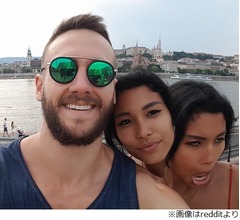 記念写真撮影時にくしゃみ、衝撃の一枚&hellip;