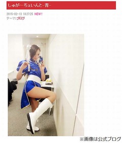 佐藤かよがセクシーな春麗コス、ブログやInstagramの写真に反響。