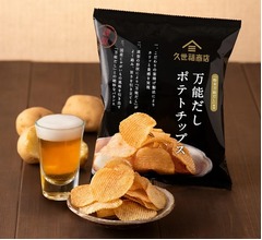 久世福商店「万能だしポテトチップス」、人気商品「粉末万能だし」を贅沢に使用