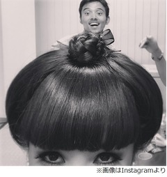 満島姉弟まさかの「楽屋が隣」、仲良し面白ショットにファン歓喜。