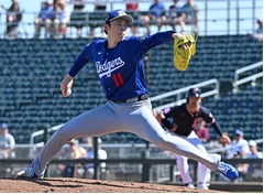 佐々木、満塁弾で４失点　大リーグ