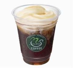 暑い夏にソフトアイスコーヒー、淹れたてコーヒーと人気ソフトが合体。