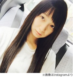 芹那がロングヘアー姿を披露、「イメージ変わりますね」など反響。