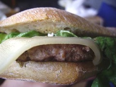 絶品すぎる仏マックバゲット、徹底的な&ldquo;フランス式&rdquo;で高い完成度。