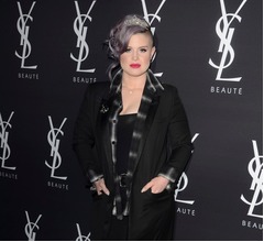 オジー・オズボーン、妻のがんに向き合えず薬物