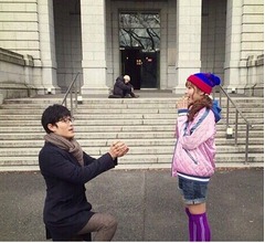 石川恋と鈴木亮平&ldquo;プロポーズ写真&rdquo;に反響