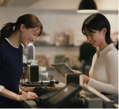 綾瀬はるかと初共演、河合優実「珍しくとても緊張」「綺麗すぎて直視出来なかった」