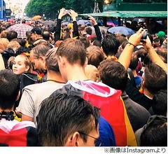 &ldquo;オンライン代理抗議サービス&rdquo;始まる