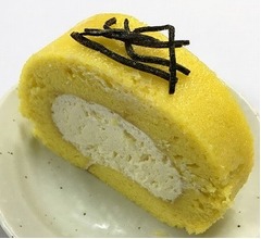 昆布だしの旨味きかせた「だし巻ロール」