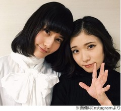 橋本愛と松岡茉優&ldquo;仲良し&rdquo;ツーショット
